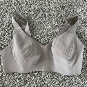 Lululemon Women's Like Nothing Bra Gray 38C